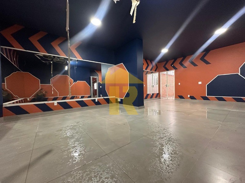 Conjunto Comercial / Sala  para aluguel, 349m² — foto 4 de 38
