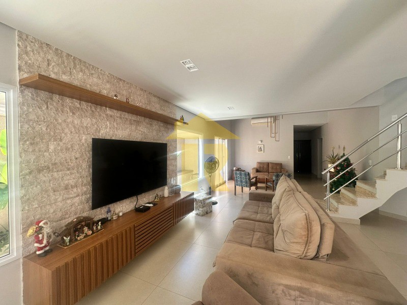 Casa de Condomínio com 3 quartos à venda, 240m² — foto 9 de 39
