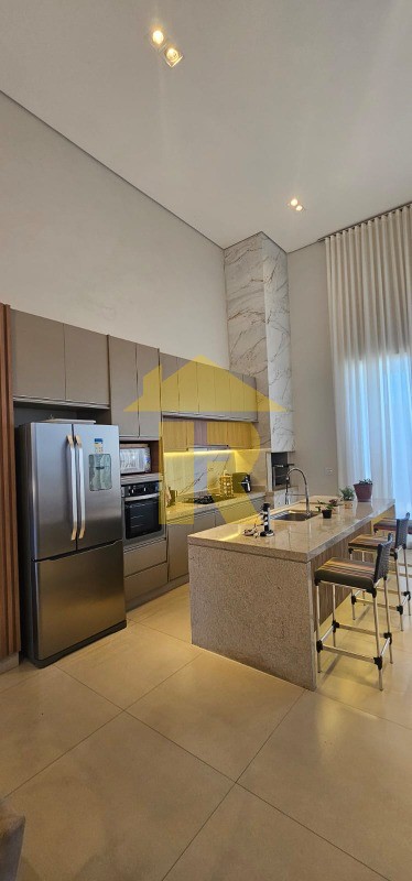 Casa de Condomínio com 3 quartos à venda, 215m² — foto 20 de 32