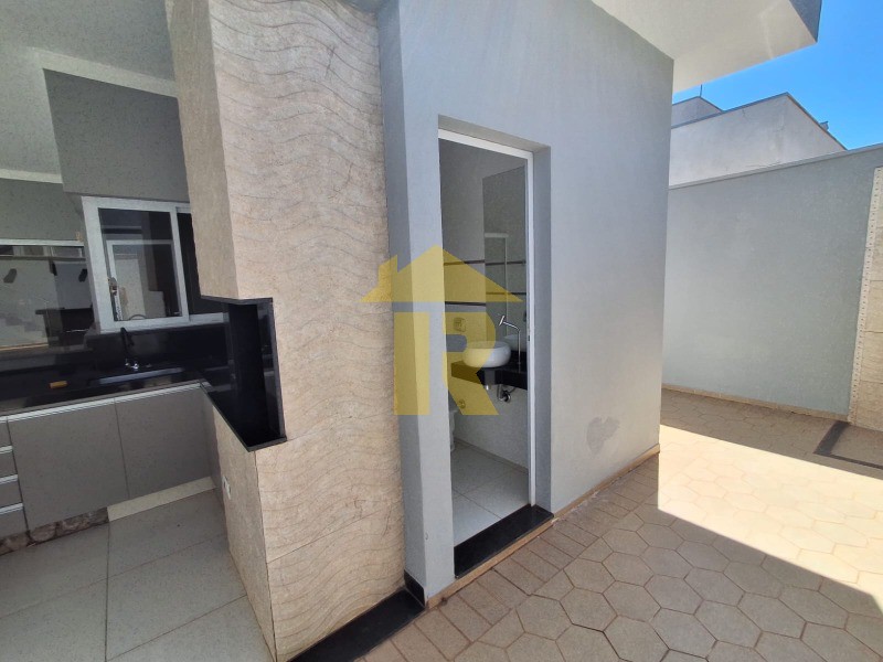 Casa de Condomínio com 3 quartos à venda e aluguel, 235m² — foto 17 de 48