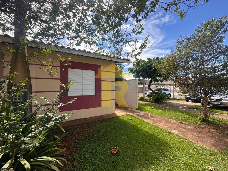 Casa de Condomínio com 3 quartos à venda, 100m² — foto 2 de 32
