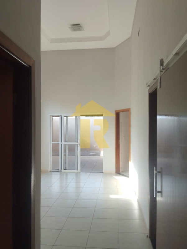 Casa com 3 quartos à venda, 130m² — foto 1 de 20