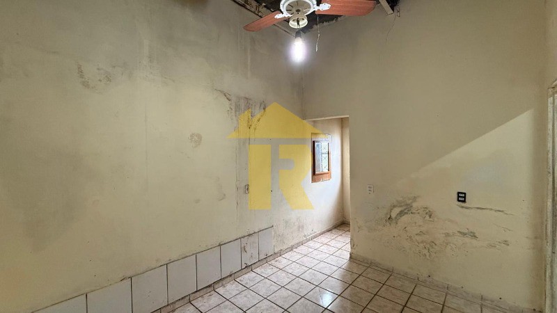 Casa com 3 quartos à venda, 200m² — foto 23 de 28