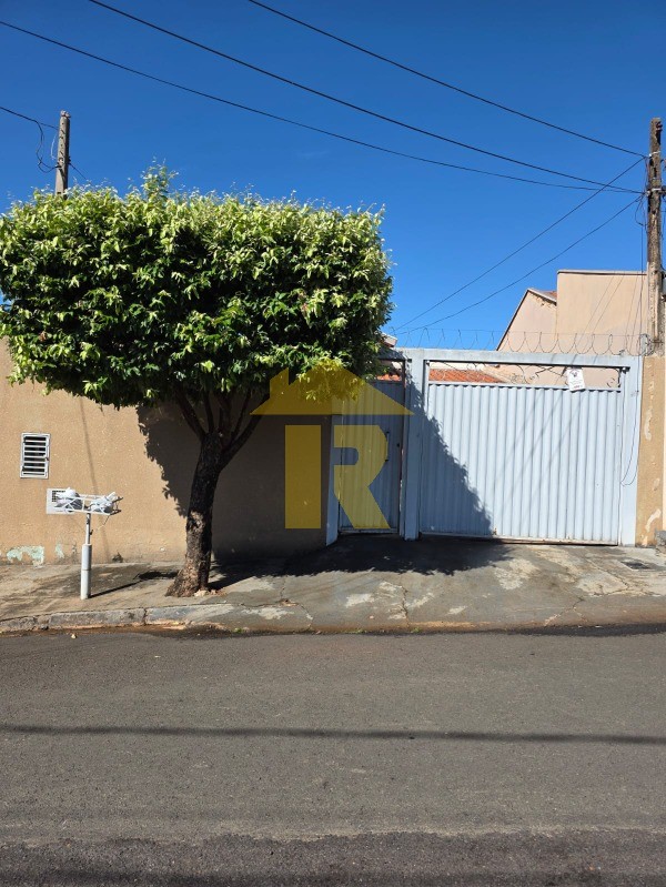 Casa com 2 quartos à venda, 52m² — foto 2 de 20