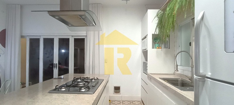 Casa com 2 quartos à venda, 100m² — foto 9 de 25