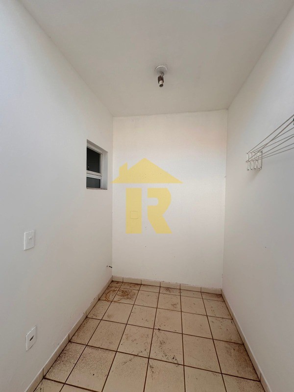 Casa de Condomínio com 3 quartos à venda, 100m² — foto 20 de 32