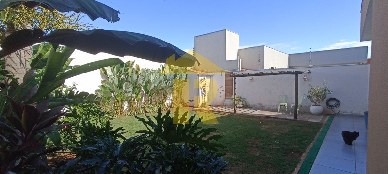 Casa com 2 quartos à venda, 100m² — foto 13 de 25