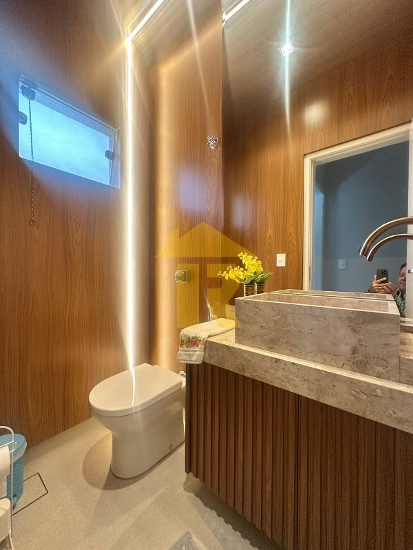 Casa de Condomínio com 3 quartos à venda, 240m² — foto 5 de 39