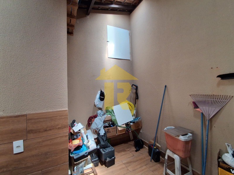 Casa com 3 quartos à venda, 195m² — foto 21 de 40