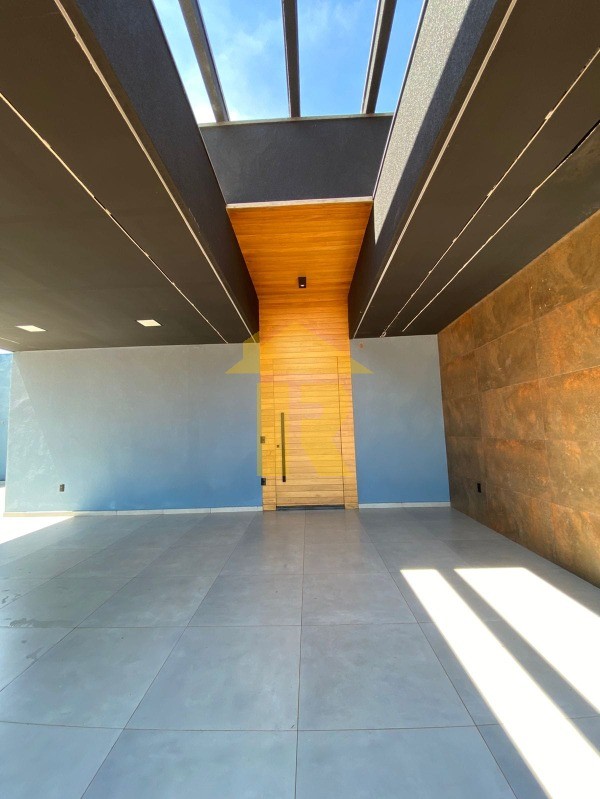 Casa de Condomínio com 4 quartos à venda, 400m² — foto 2 de 31