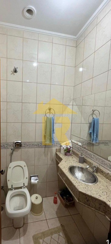 Casa com 3 quartos à venda, 240m² — foto 6 de 22