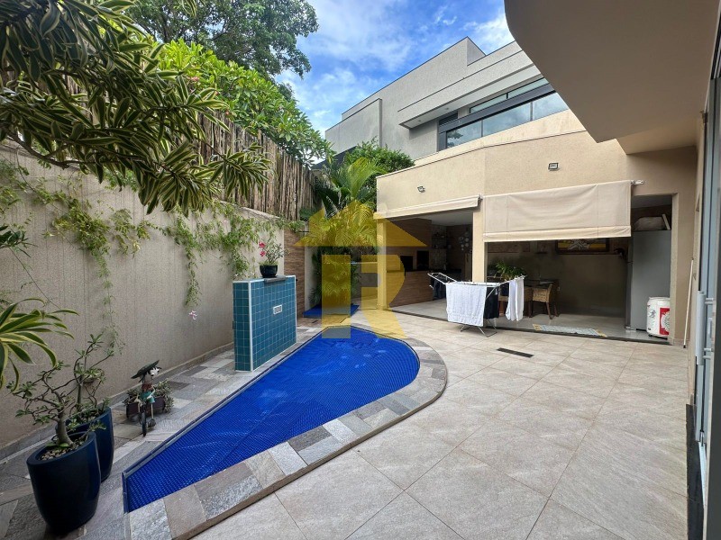 Casa de Condomínio com 3 quartos à venda, 220m² — foto 26 de 48