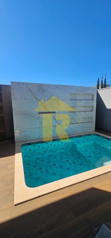 Casa de Condomínio com 3 quartos à venda, 215m² — foto 28 de 32