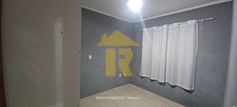 Casa com 3 quartos à venda, 80m² — foto 33 de 34