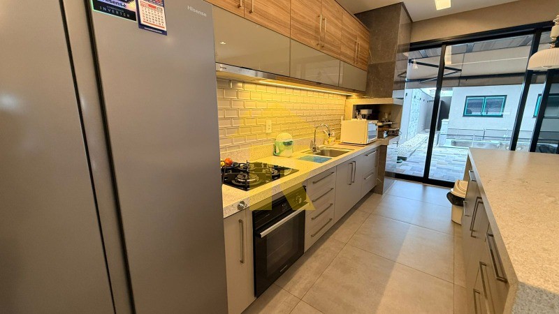 Casa com 3 quartos à venda, 471m² — foto 27 de 68