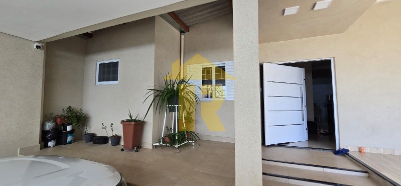Casa com 3 quartos à venda, 150m² — foto 4 de 28