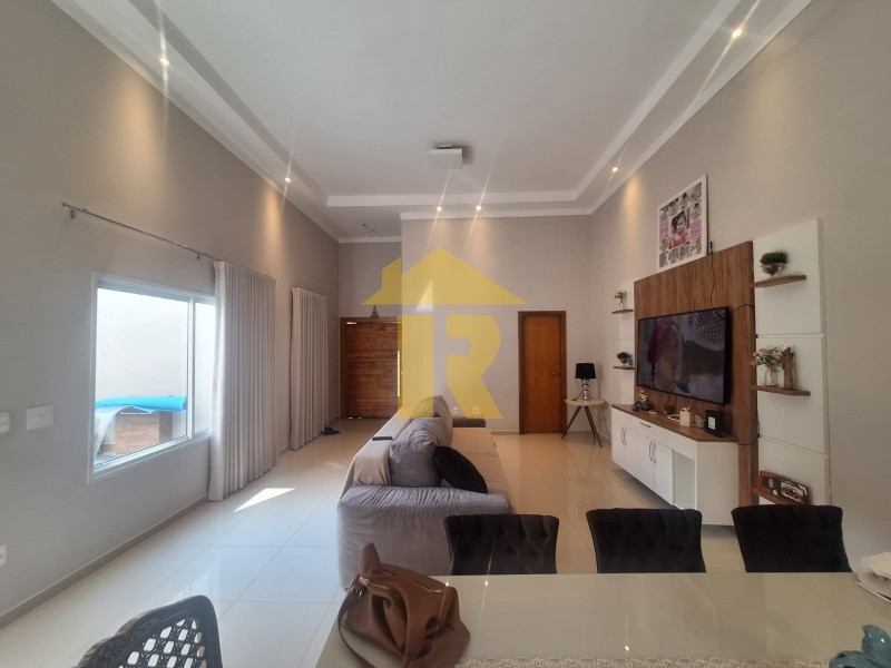 Casa de Condomínio com 3 quartos à venda, 177m² — foto 2 de 21
