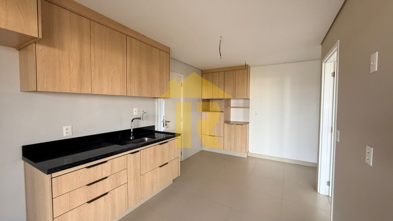 Apartamento com 3 quartos à venda, 141m² — foto 8 de 33