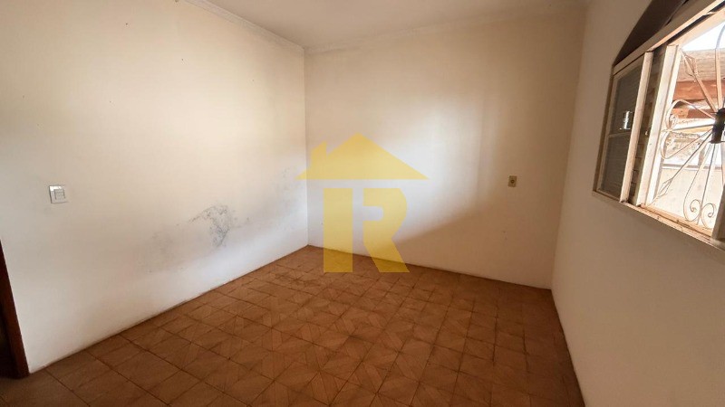 Casa com 4 quartos à venda, 303m² — foto 14 de 20