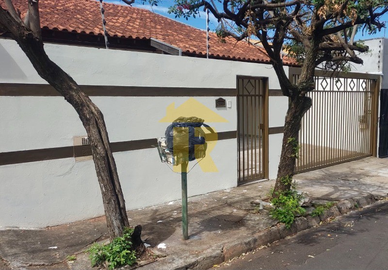 Casa com 2 quartos à venda, 99m² — foto 2 de 22