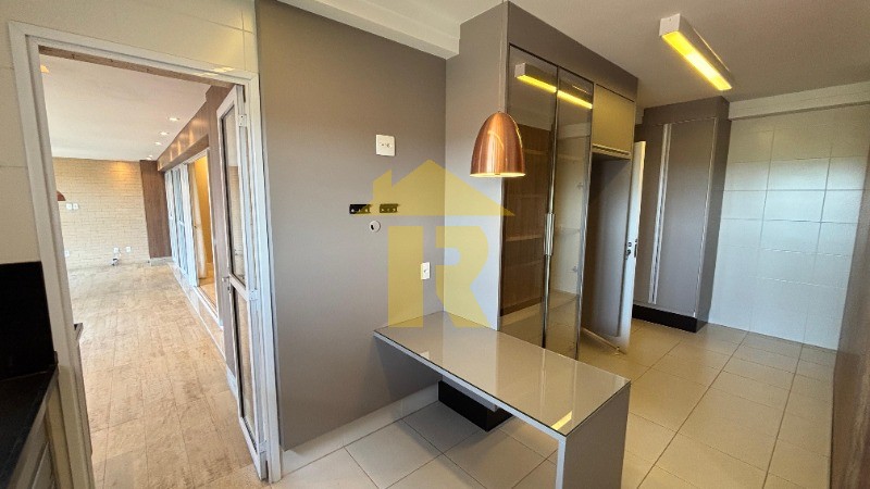 Apartamento com 3 quartos à venda, 174m² — foto 10 de 33