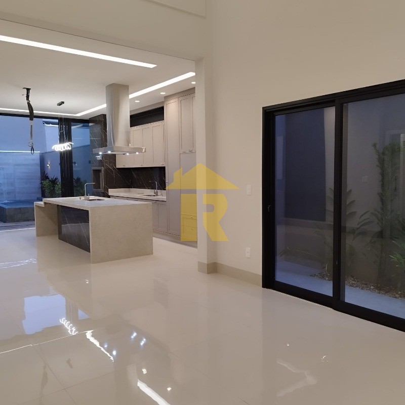 Casa de Condomínio com 3 quartos à venda, 212m² — foto 14 de 29