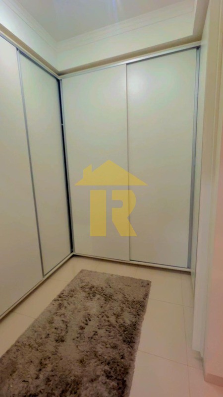 Casa com 3 quartos à venda, 226m² — foto 31 de 32