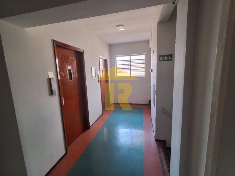 Apartamento com 3 quartos à venda, 170m² — foto 2 de 33