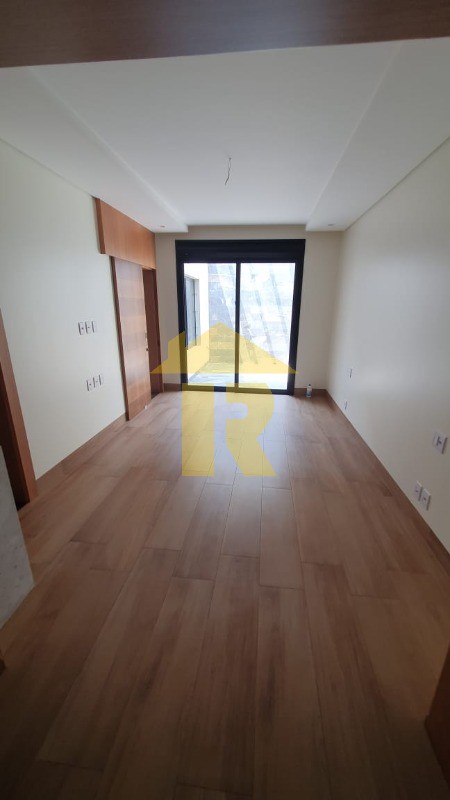 Casa com 4 quartos à venda, 500m² — foto 35 de 46