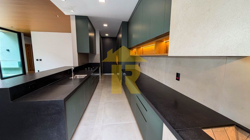 Casa de Condomínio com 3 quartos à venda, 220m² — foto 5 de 23