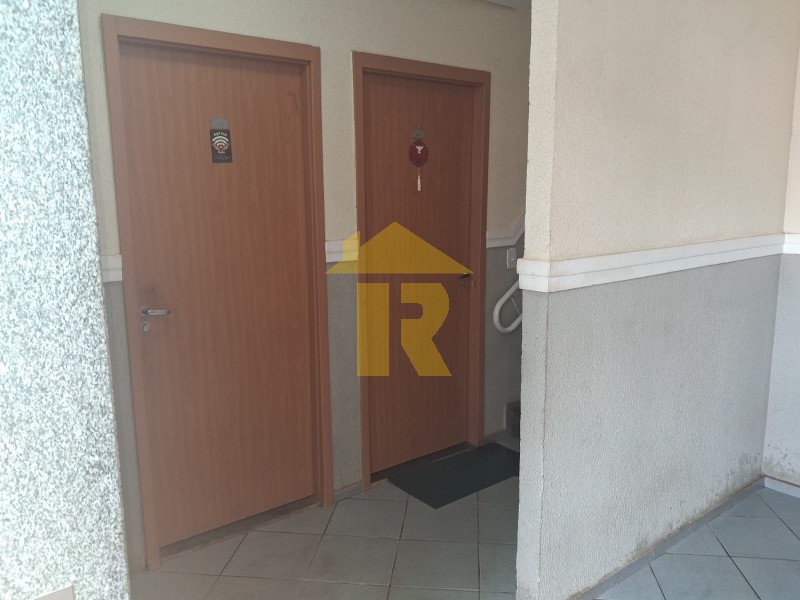 Apartamento com 2 quartos à venda, 39m² — foto 2 de 32