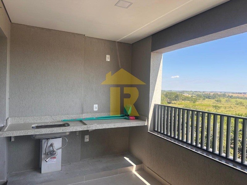 Apartamento com 3 quartos para aluguel, 92m² — foto 4 de 27