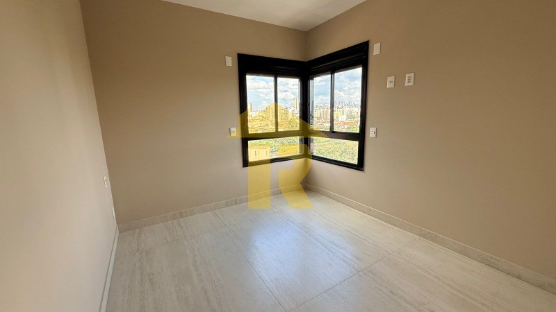 Apartamento com 3 quartos à venda, 141m² — foto 21 de 33