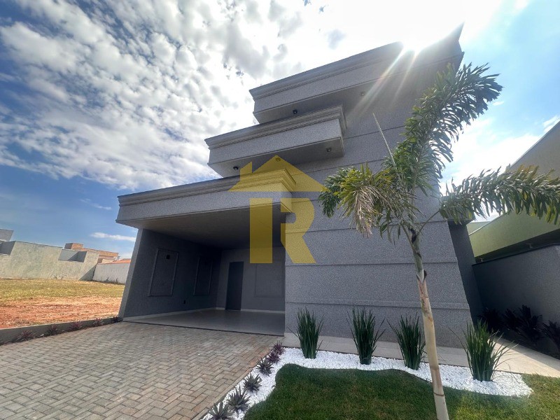Casa de Condomínio com 3 quartos à venda, 120m² — foto 2 de 39