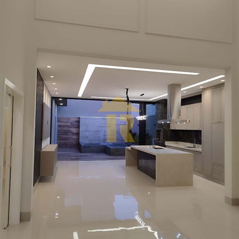 Casa de Condomínio com 3 quartos à venda, 212m² — foto 13 de 29