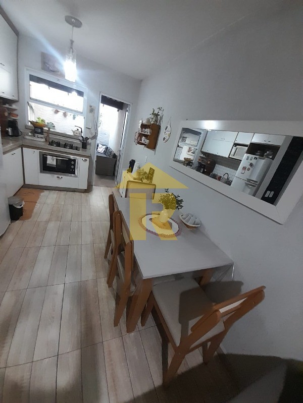 Casa de Condomínio com 3 quartos à venda, 100m² — foto 10 de 32