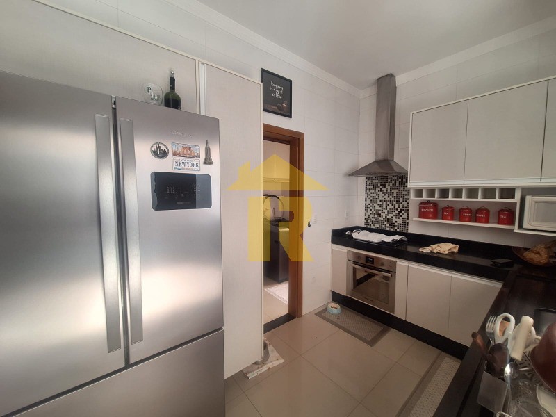 Casa de Condomínio com 3 quartos à venda, 177m² — foto 10 de 21