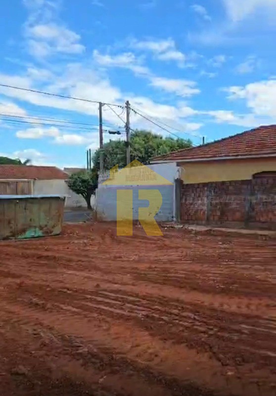 Terreno / Lote / Condomínio  à venda, 300m² — foto 2 de 10