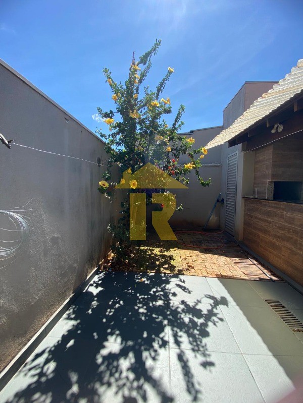 Casa de Condomínio com 3 quartos à venda e aluguel, 120m² — foto 13 de 39