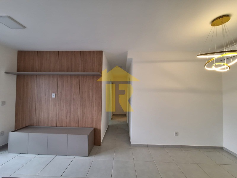 Apartamento com 3 quartos para aluguel, 77m² — foto 4 de 32