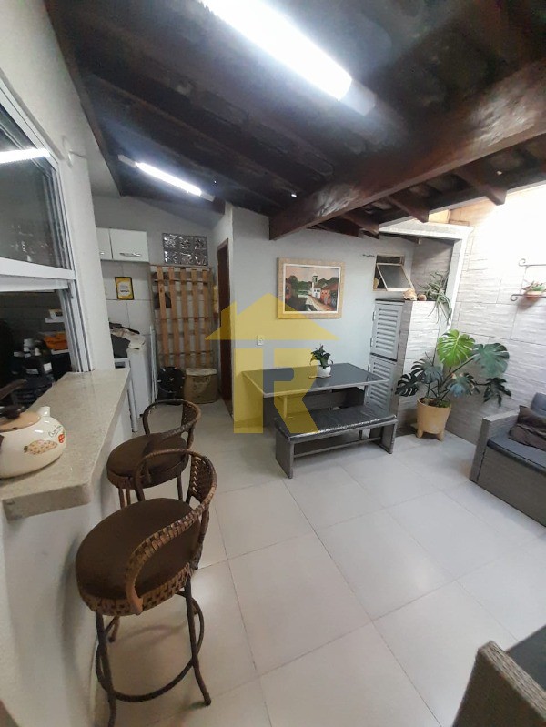 Casa de Condomínio com 3 quartos à venda, 100m² — foto 14 de 32