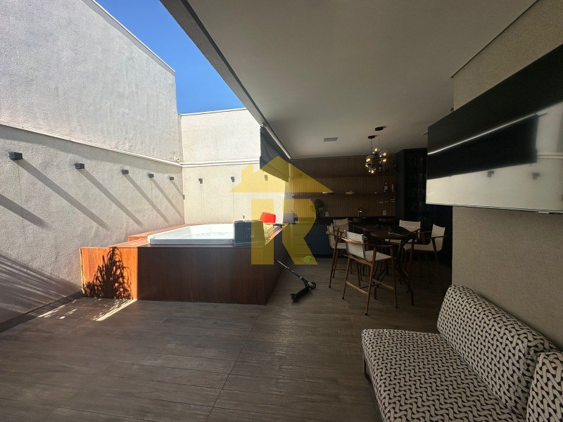 Casa de Condomínio com 3 quartos à venda, 227m² — foto 14 de 27
