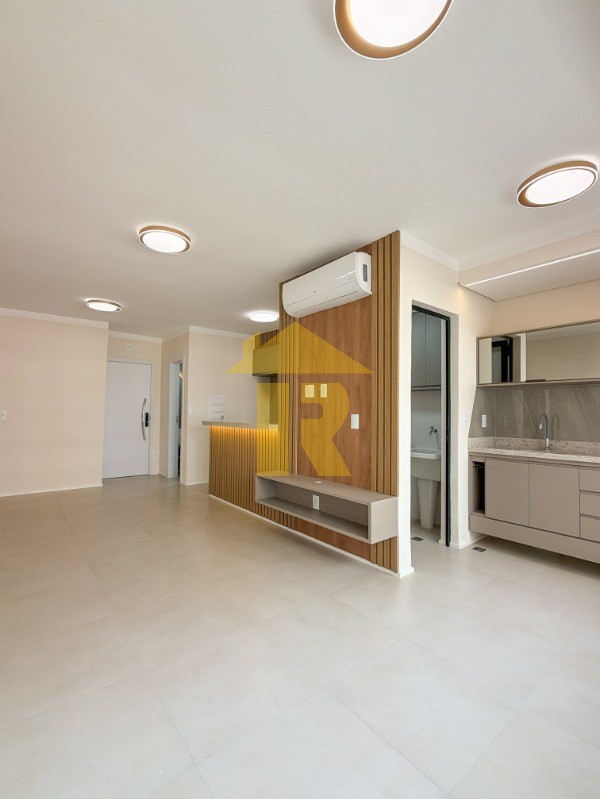 Apartamento com 2 quartos à venda, 71m² — foto 2 de 51