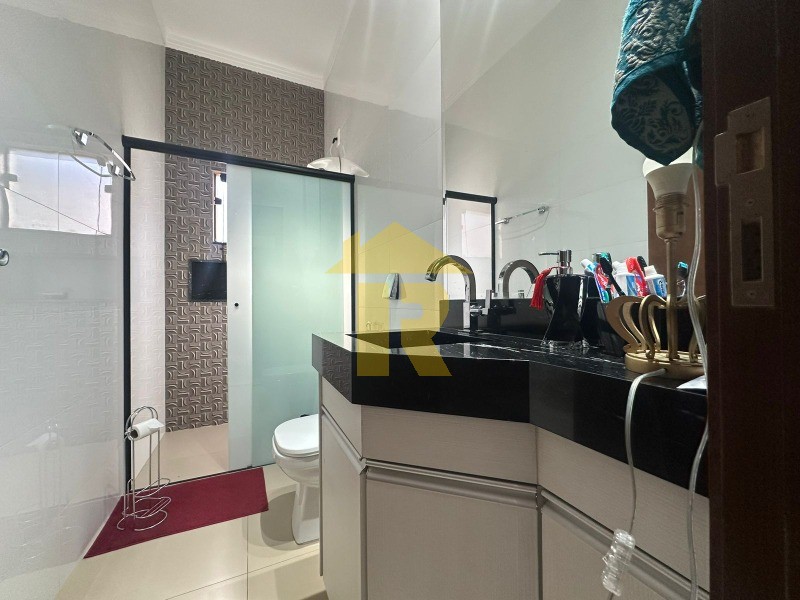 Casa com 3 quartos à venda, 200m² — foto 26 de 31