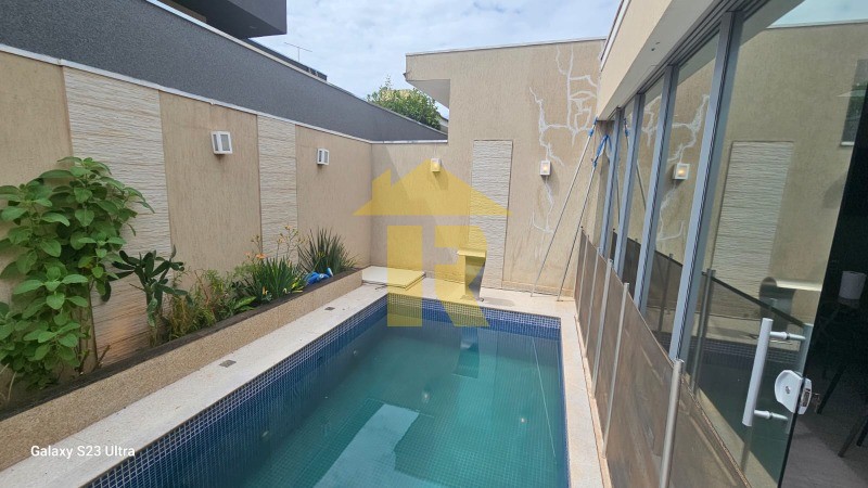 Casa de Condomínio com 3 quartos à venda, 198m² — foto 18 de 33