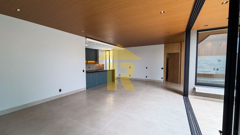 Casa de Condomínio com 3 quartos à venda, 220m² — foto 4 de 23