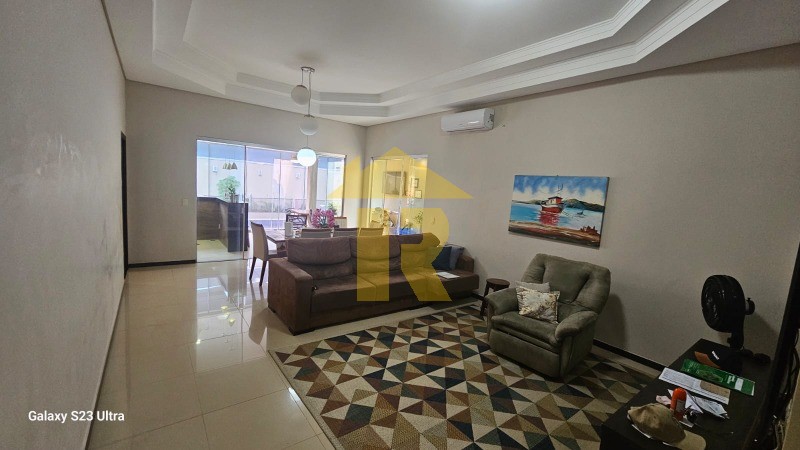 Casa de Condomínio com 3 quartos à venda, 198m² — foto 5 de 33