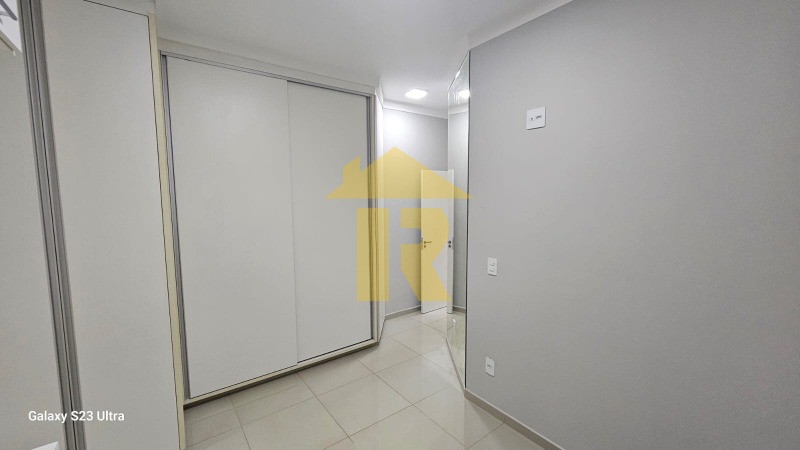 Casa de Condomínio com 3 quartos à venda, 223m² — foto 30 de 33