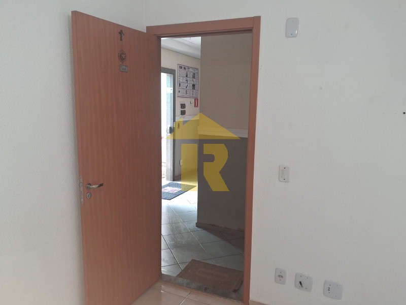 Apartamento com 2 quartos à venda, 39m² — foto 3 de 32