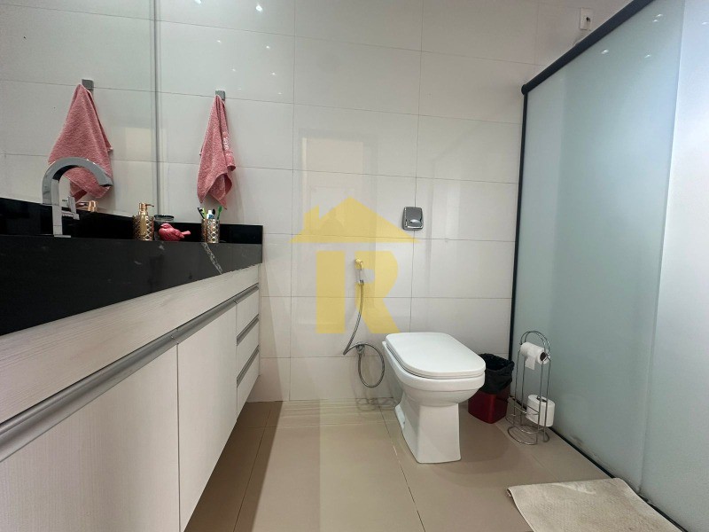 Casa com 3 quartos à venda, 200m² — foto 30 de 31